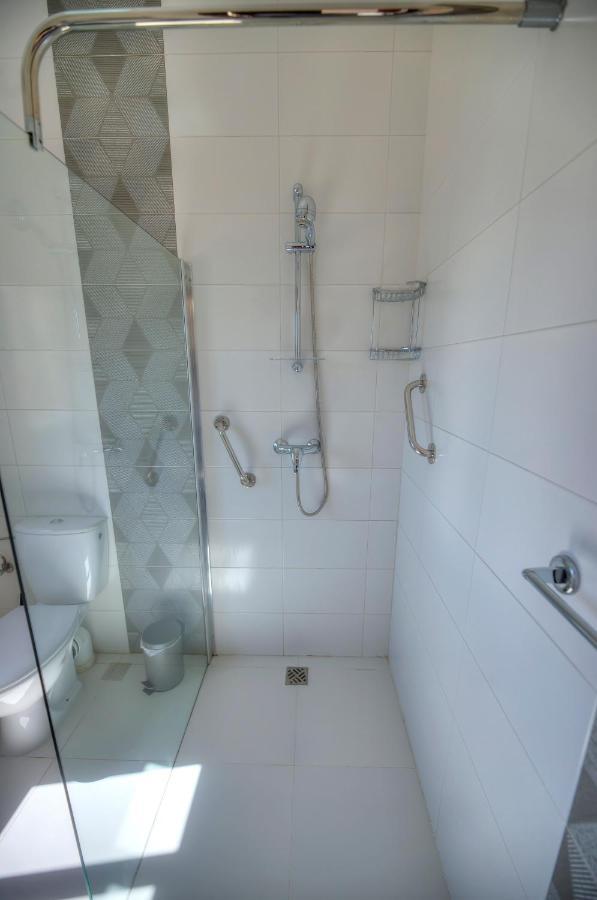 Beautifully Furnished Seafront 4 Bedrooms Goslm-4 Sliema Exterior foto