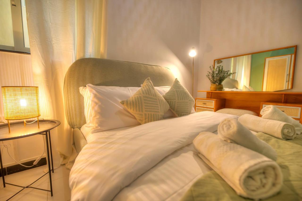 Beautifully Furnished Seafront 4 Bedrooms Goslm-4 Sliema Exterior foto