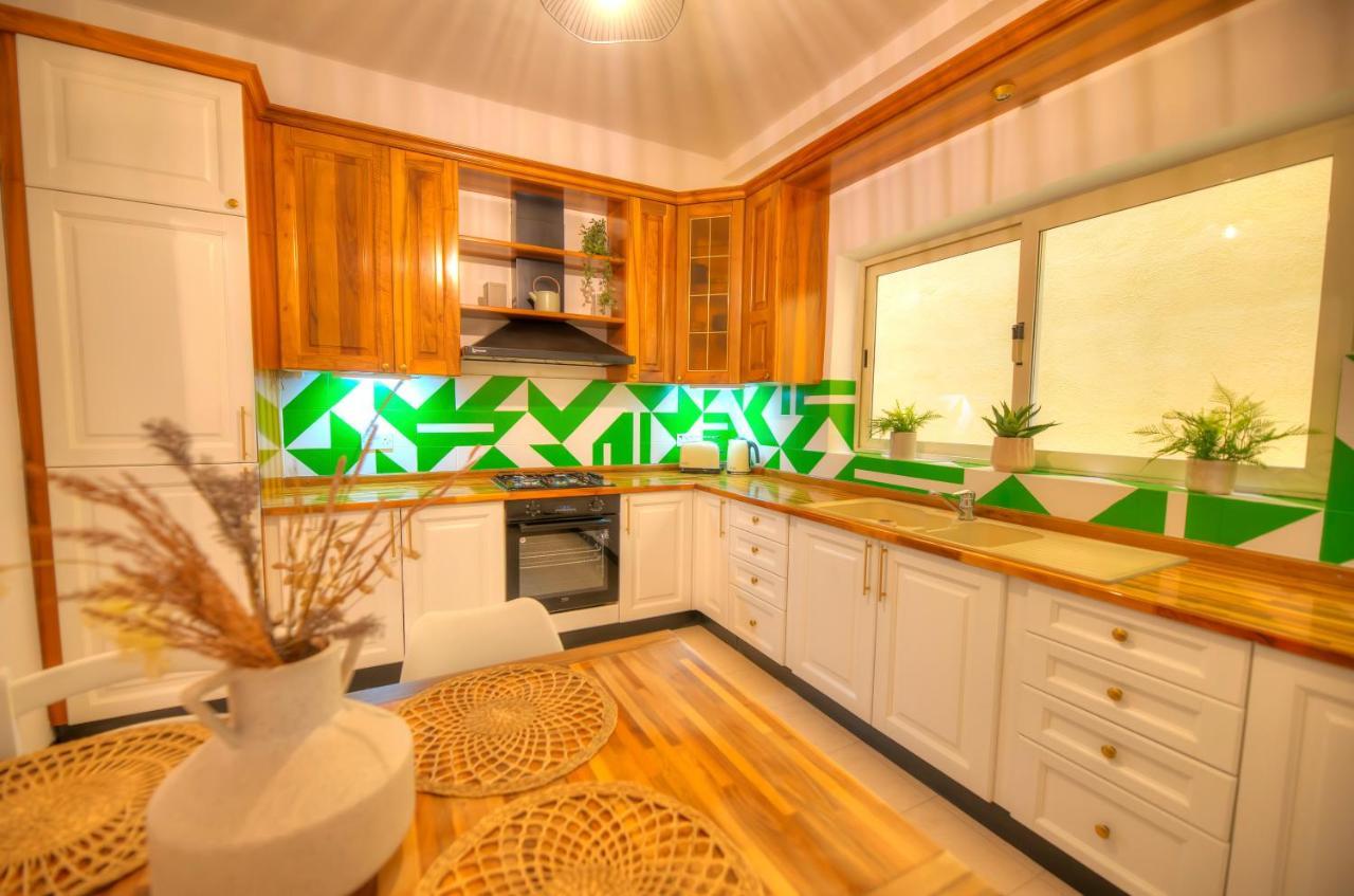 Beautifully Furnished Seafront 4 Bedrooms Goslm-4 Sliema Exterior foto